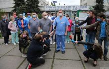 У Києві медики лікарні швидкої допомоги влаштували акцію протесту через зниження зарплати (фоторепортаж)