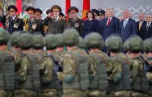 Попри коронавірус: у Мінську провели парад до Дня перемоги (фоторепортаж, відео)