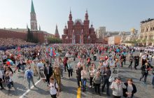 Serbian defense chief tests positive for COVID-19 after visiting Moscow parade