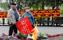 Большинство россиян не считают себя демократами – опрос