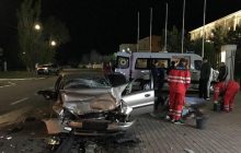Понівечене авто та двоє загиблих: у Бердянську вночі Lanos зіткнувся з Volkswagen