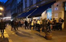 У Львові натовп відвідувачів "атакував" паб: мережу обурило порушення карантинних обмежень, й заклад закрили (фото)