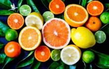 Названы продукты, способные вызвать неприятный запах изо рта