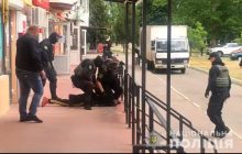 Підпал будівлі прокуратури на Херсонщині: правоохоронці повідомили про затримання зловмисника (фото, відео)