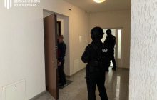 ДБР провело понад 20 обшуків у податковій у справі про "скрутки" з ПДВ (фото)