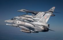 Two U.S. bombers fly over Ukraine in integration with Ukrainian fighter jets (Photo)