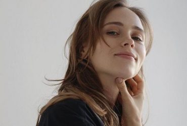 Зірка серіалу Свати Анна Кошмал показала обличчя без макіяжу (фото)