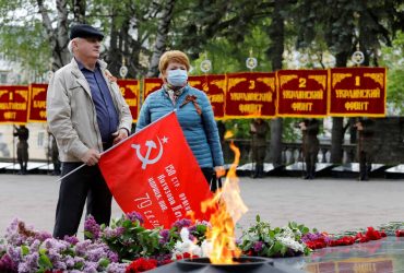 Більшість росіян не вважають себе демократами – опитування