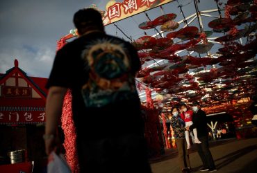 Вперше за три роки Китай відкрив кордони для іноземних туристів