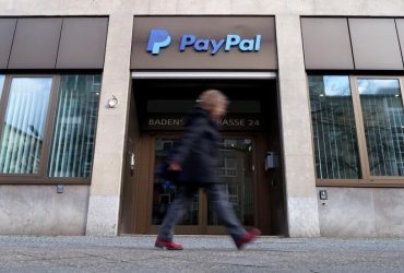 PayPal призупиняє надання послуг в Росії