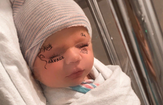 Ілон Маск зі співачкою Grimes назвали сина на честь штучного інтелекту і винищувача (фото)