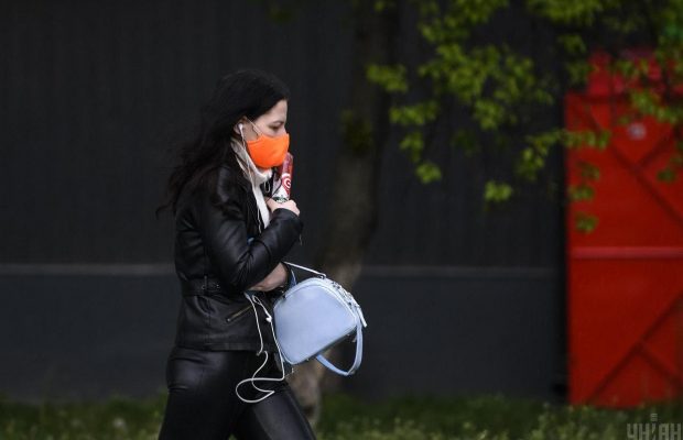 Защитные экраны, соблюдение дистанции и дезинфекция: при каких условиях в Украине будут работать гостиницы