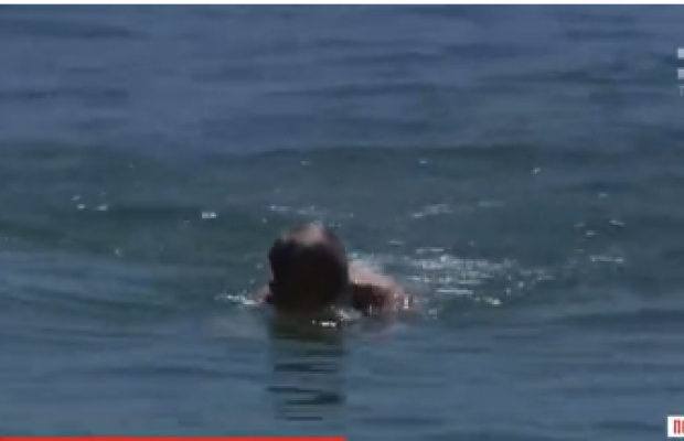 Президент в океане и открытие баров: журналисты показали, как Европа выходит из карантина (видео)