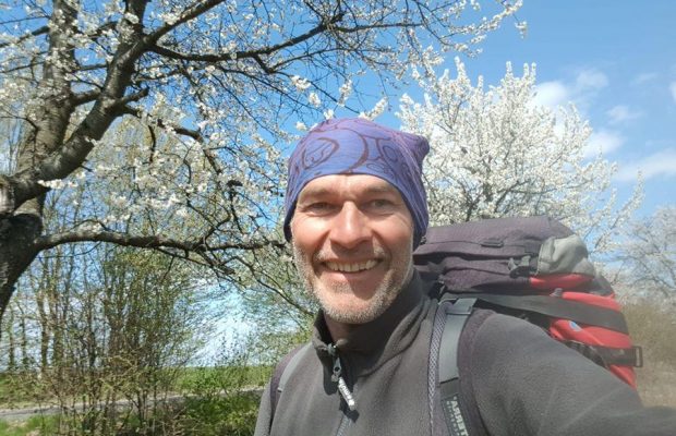 Гид Николай Иващенко: У нас слабая мода на путешествия по Украине. Почему-то считается, что можно отдохнуть в Карпатах, Львове, Одессе, Каменце-Подольском… На этом все закончилось, надо ехать за границу