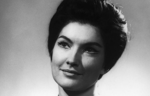 Мала унікальний і мелодійний голос: відома співачка померла після важкої хвороби