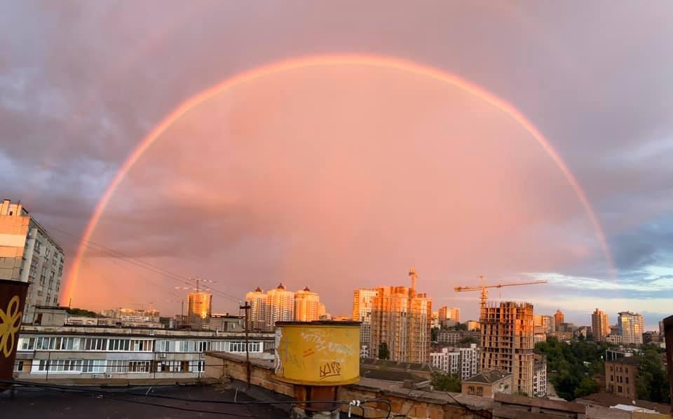 Над столицею майоріла веселка / Фото Марина Балабан/Facebook Над столицею майоріла веселка / Фото Марина Балабан/Facebook