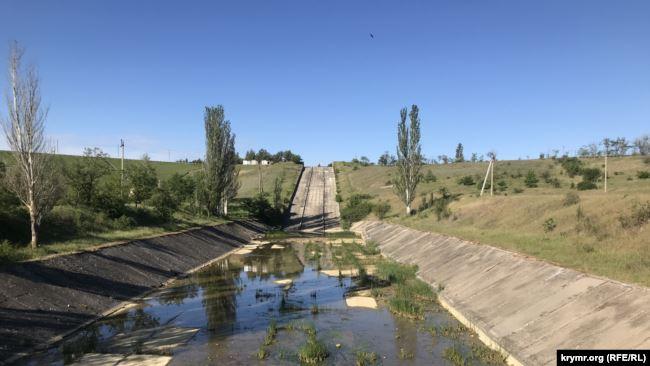 Ситуація нині на Білогірському водосховищі / Фото Krymr.org Ситуація нині на Білогірському водосховищі / Фото Krymr.org