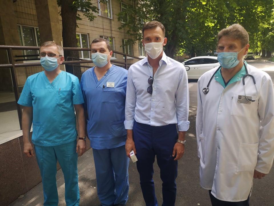 Андрей Шевченко лично посетил госпиталь / фото Николай Васильков Андрей Шевченко лично посетил госпиталь / фото Николай Васильков