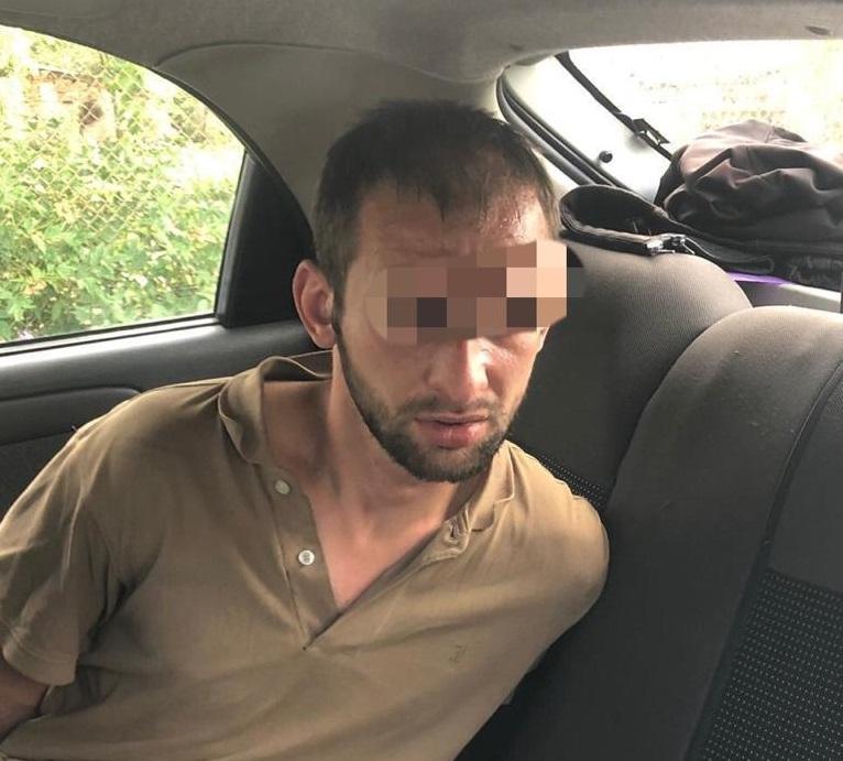 Задержанный 28-летний мужчина уже имел проблемы с законом / фото НПУ Задержанный 28-летний мужчина уже имел проблемы с законом / фото НПУ
