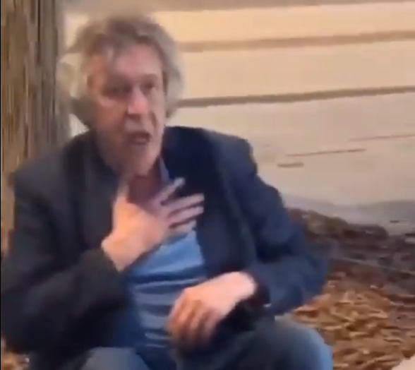 Відомий російський актор Михайло Єфремов потрапив у ДТП (відео) Відомий російський актор Михайло Єфремов потрапив у ДТП (відео)