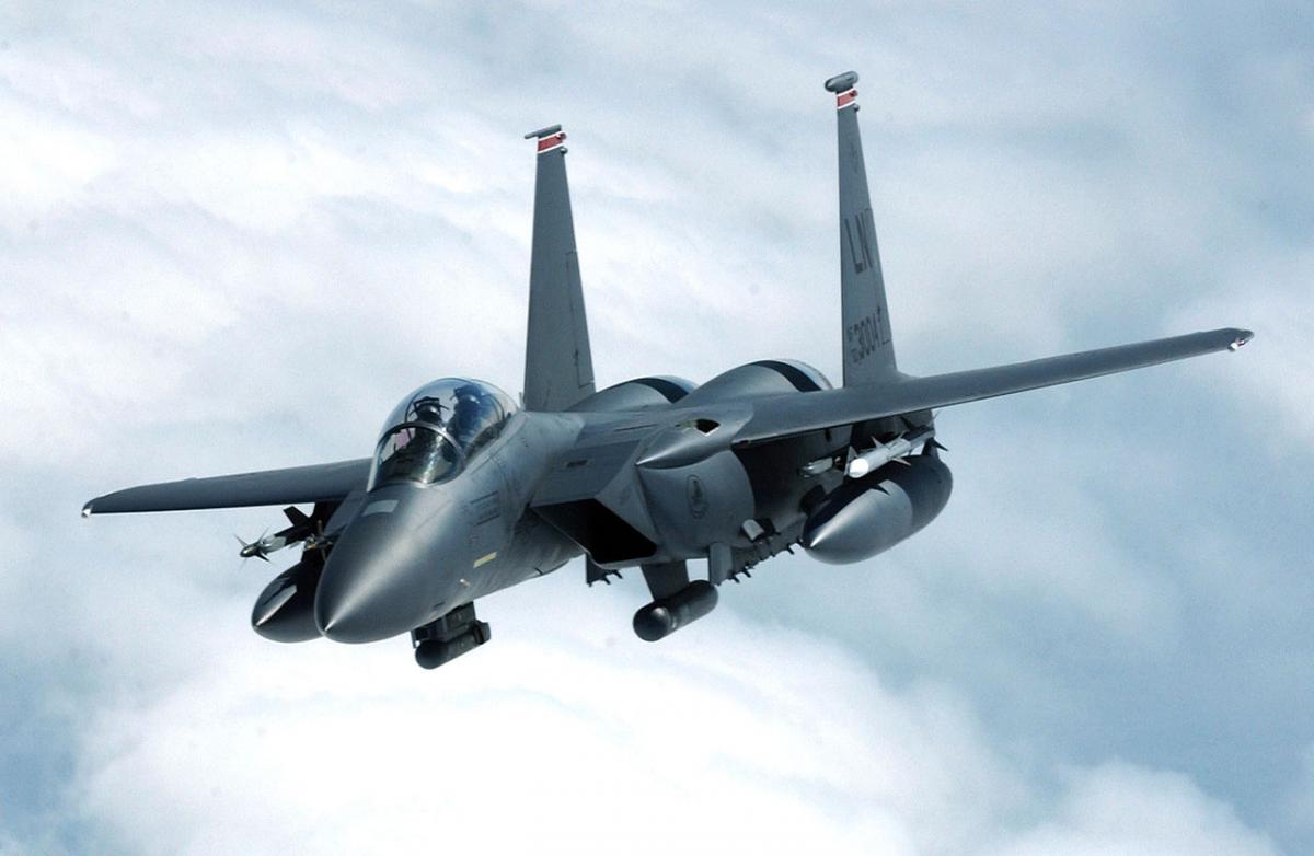 Американские F-15E могут нести новые ядерные бомбы / U.S. Air Force photo by Staff Sgt. Tony R. Tolley Американские F-15E могут нести новые ядерные бомбы / U.S. Air Force photo by Staff Sgt. Tony R. Tolley