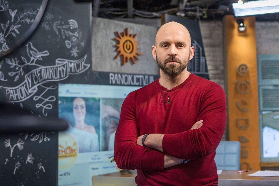 Казарін додав, що російський паспорт був потрібен, аби жити в окупованому Криму / facebook.com/kazarin.pavel Казарін додав, що російський паспорт був потрібен, аби жити в окупованому Криму / facebook.com/kazarin.pavel