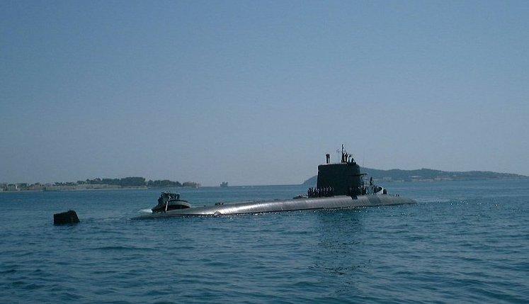 Рабочие и моряки были безопасно эвакуированы с борта подлодки / фото wikipedia Рабочие и моряки были безопасно эвакуированы с борта подлодки / фото wikipedia