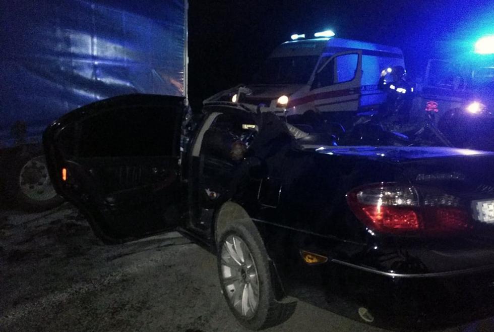 В Днепропетровской области в результате ДТП погибли трое людей / фото dsns.gov.ua В Днепропетровской области в результате ДТП погибли трое людей / фото dsns.gov.ua