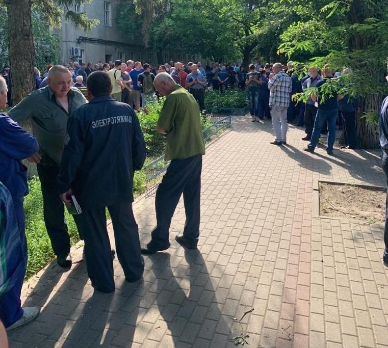 У Харкові працівники заводу "Електроважмаш" влаштували страйк / Фото "Типове ХТЗ" У Харкові працівники заводу "Електроважмаш" влаштували страйк / Фото "Типове ХТЗ"
