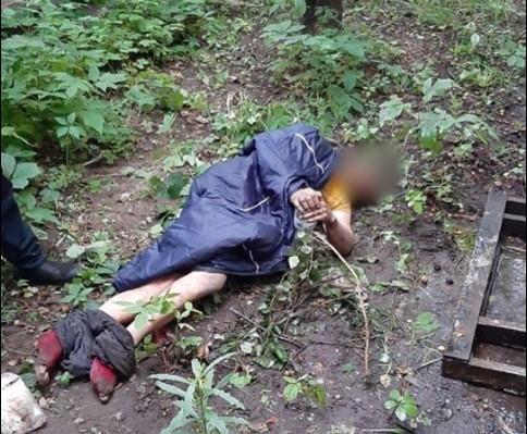 32-річний чоловік не зміг пояснити, як опинився у такому становищі / фото Патрульна поліція Києва 32-річний чоловік не зміг пояснити, як опинився у такому становищі / фото Патрульна поліція Києва