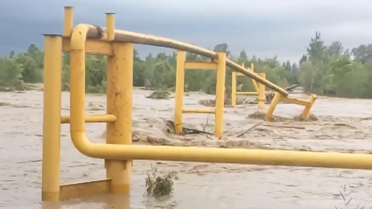 На дюкерных переходах чергують аварійні бригади / скріншот з відео На дюкерных переходах чергують аварійні бригади / скріншот з відео