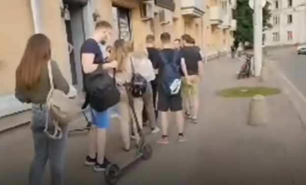 В Минске продолжаются массовые задержания / скриншот видео В Минске продолжаются массовые задержания / скриншот видео