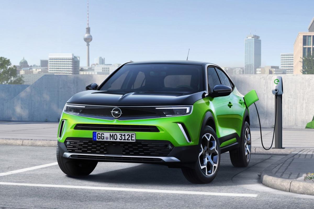 Opel Mokka може використовувати як акумулятор, так і двигун внутрішнього згоряння / фото Opel Opel Mokka може використовувати як акумулятор, так і двигун внутрішнього згоряння / фото Opel