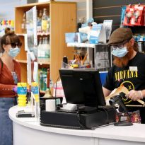 Коронавірус та вік: інфекціоніст розповів про небезпеку для молоді