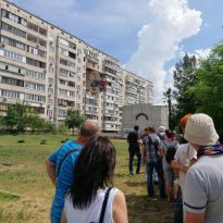 Kyiv house blast: Zelensky hands first 12 certificates for new apartments over to victims