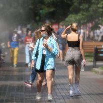 Number of new COVID-19 cases per day in Ukraine steeply declines