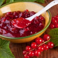 Ягодные лакомства на зиму: рецепты варенья и желе из красной смородины