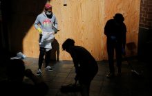 В США массовые беспорядки из-за смерти Джорджа Флойда идут на спад (фоторепортаж)