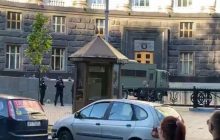 Возле здания Кабмина на митинг собрались "евробляхеры" (фото)