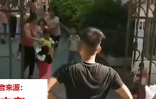 У Китаї озброєний чоловік напав на школу: понад 40 людей поранені (відео)