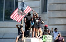 Трамп распорядился вывести Нацгвардию из Вашингтона