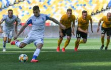 Динамо в матче с тремя пенальти и удалением разгромило Александрию (видео)