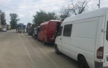 На Закарпатье на границе с Румынией образовалась очередь из нескольких сотен автомобилей