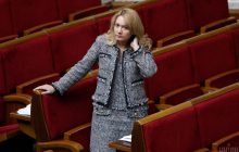 З оплесками та стоячи: ВР достроково припинила повноваження нардепа Бєлькової