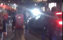 Автомобиль протаранил толпу протестующих в США (видео)