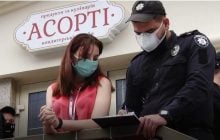 У Дніпрі через зйомку про порушення карантину в магазині побили журналістку (відео)