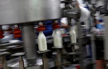 Ціни на молоко в Україні стали одними з найвищих у Європі - експерт