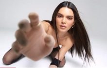 В колготках и корсетах: Кайли Дженнер с сестрой снялись в мега-сексуальном видео