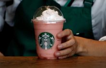 Бывший глава Starbucks сравнил коллектив сети с жертвами Холокоста