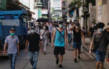 New York Times: У Гонконзі встановили умови, за яких люди заражаються COVID-19 вдруге